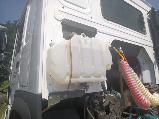 Χρησιμοποιούμενο Sinotruk HOWO Tractor Truck Head με πιστοποίηση ISO ασφαλείς πληρωμές
