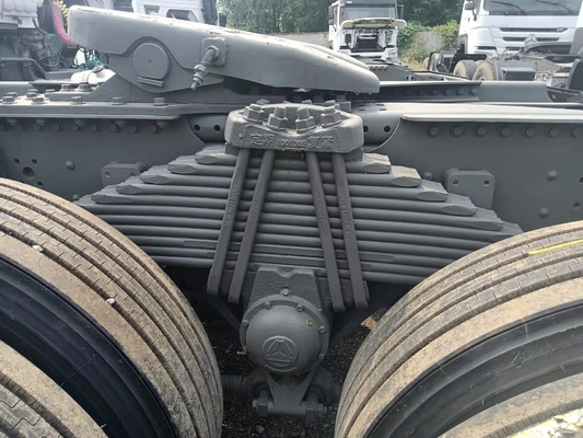 Χρησιμοποιούμενο Sinotruk HOWO Tractor Truck Head με πιστοποίηση ISO ασφαλείς πληρωμές