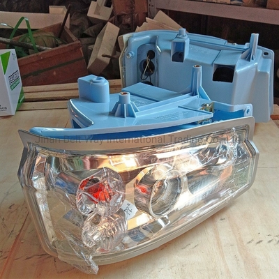 40cm*20cm*20cm Μέγεθος πακέτου HOWO Φώτα φορτηγού Wg9716720002 για το όφελος σας
