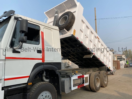 Πολιτική επιστροφής Sinotruk HOWO Τρακ 371HP 25-30 τόνων φόρτιση 5,4m χειροκίνητη μετάδοση